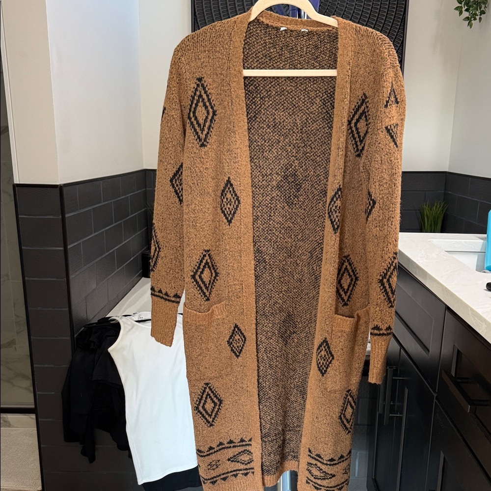 Geometric Patterned Tan and Black Women's Sweater